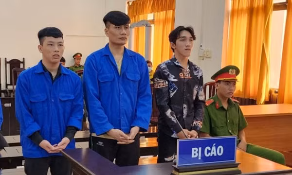 Bị từ chối ứng tiền, đốt nhà kho của chủ tàu cá