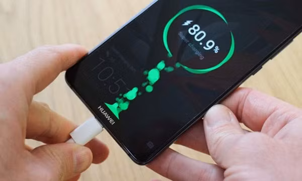 Làm sao sạc nhanh có thể hồi sinh pin smartphone sau vài phút?