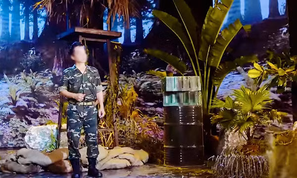 Xử lý nghệ sĩ mặc trang phục nhạy cảm đăng clip trên Facebook, TikTok