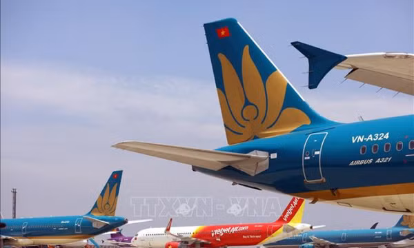 Sớm làm rõ những khoản mục cấu thành phải trả trong giá vé máy bay