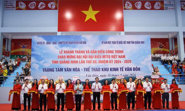 Khánh thành Trung tâm Văn hóa - Thể thao Khu Kinh tế Vân Đồn
