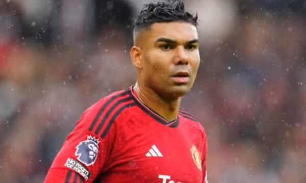 Casemiro tháo chạy khỏi M.U
