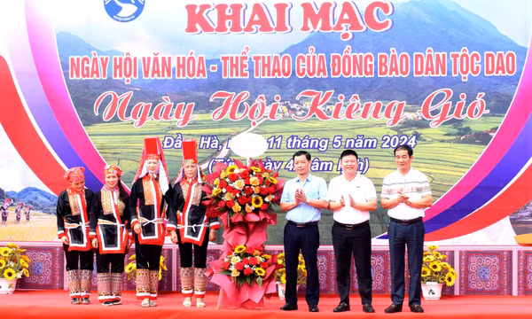 Ngày hội Kiêng gió đầu tiên ở xã Quảng An, huyện Đầm Hà