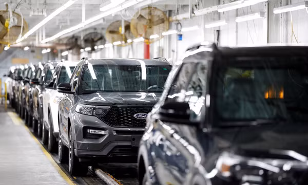 Ford triệu hồi khoảng 85.000 xe Explorer vì động cơ có thể bị bốc cháy