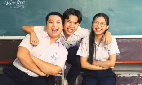 Kính vạn hoa ra rạp cuối năm là phim xuyên không?