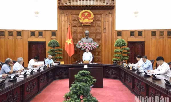 Thủ tướng Phạm Minh Chính chủ trì họp Thường trực Tiểu ban Kinh tế-Xã hội Đại hội lần thứ XIV của Đảng