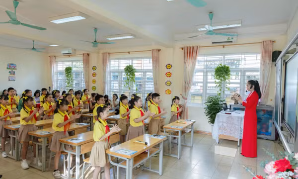 Khắc phục tình trạng thiếu giáo viên ở các cơ sở giáo dục