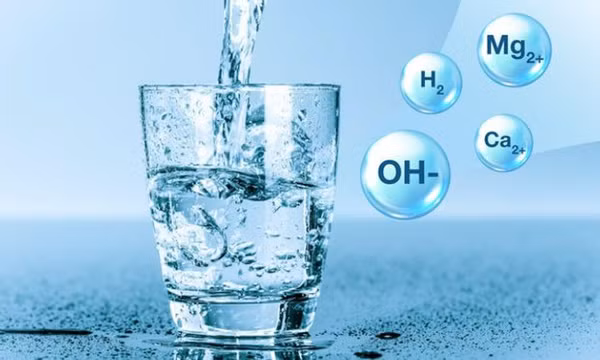 Những trường hợp uống nước không đủ mà cần bổ sung chất điện giải