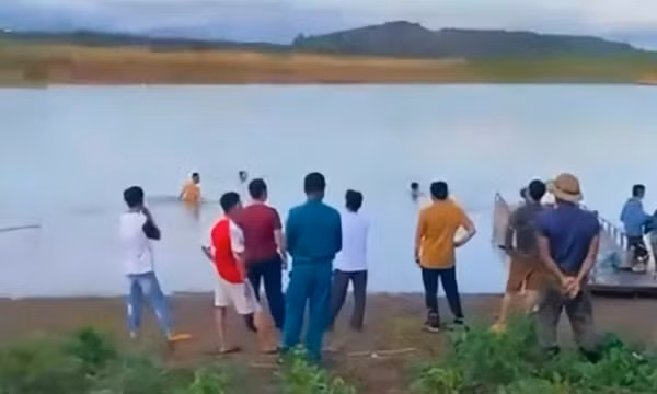 Lao mình xuống hồ cứu 2 trẻ nhỏ, một phụ nữ mang bầu chết đuối thương tâm