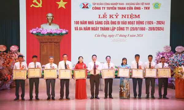 Lễ kỷ niệm 100 năm Nhà sàng Cửa Ông đi vào hoạt động