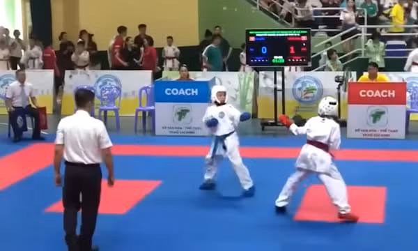 Cấm HLV và trọng tài vụ gian lận huy chương karate trẻ TP HCM