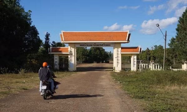 Bắt nhóm đối tượng trộm cắp tại nghĩa trang phố núi Pleiku