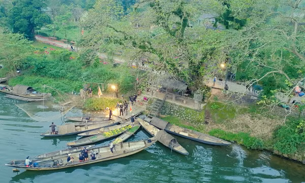 Bối cảnh làng cổ trong phim kinh dị Tấm Cám