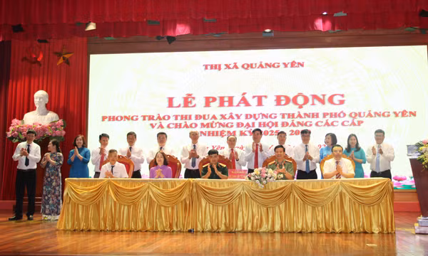 Thị xã Quảng Yên phát động phong trào thi đua xây dựng thành phố và chào mừng Đại hội Đảng bộ các cấp