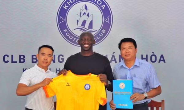 FIFA cấm CLB Khánh Hòa đăng ký cầu thủ
