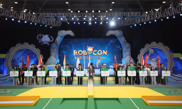 Tổng duyệt lễ khai mạc và chuẩn bị cho các trận thi đấu ABU Robocon 2024