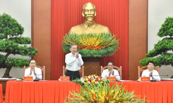 Tổng Bí thư, Chủ tịch nước Tô Lâm chủ trì Hội nghị gặp mặt các đồng chí lãnh đạo, nguyên lãnh đạo Đảng, Nhà nước
