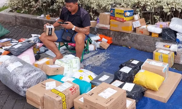 Hàng nhập khẩu giá trị thấp: Cần áp thuế công bằng với hàng sản xuất trong nước