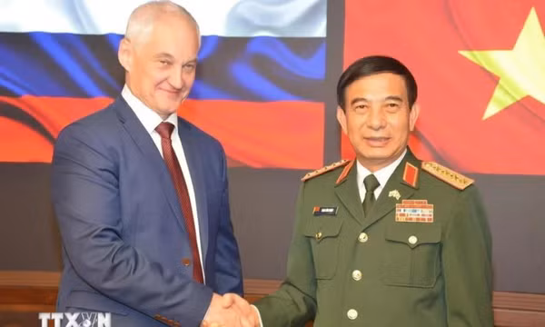 Tiếp tục phối hợp thúc đẩy quan hệ hợp tác quốc phòng Việt Nam-Liên bang Nga