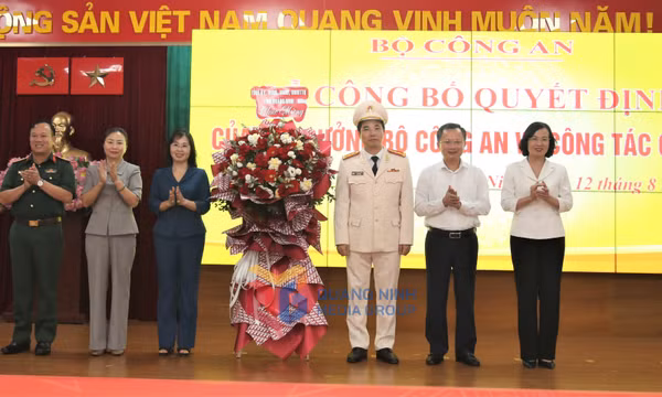 Công bố quyết định của Bộ trưởng Bộ Công an điều động Giám đốc Công an tỉnh Quảng Ninh