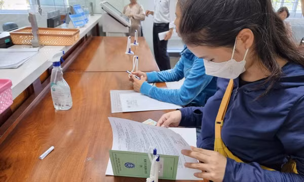 Hạn chế rút BHXH một lần phải kèm theo chính sách hỗ trợ tài chính