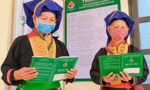 Ngân hàng có trách nhiệm nghiên cứu, áp dụng các chính sách ưu đãi miễn, giảm phí cho các đối tượng chính sách xã hội