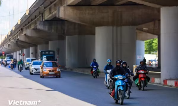 Bắc Bộ ngày nắng nóng, chiều tối có mưa rào và dông rải rác
