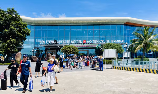 Quảng Ninh sôi động ngày đầu kỳ nghỉ lễ