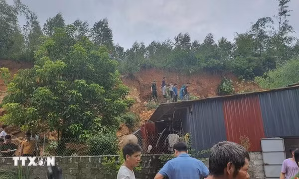 Vĩnh Phúc: Sạt lở đất làm 1 người chết, 1 người bị thương