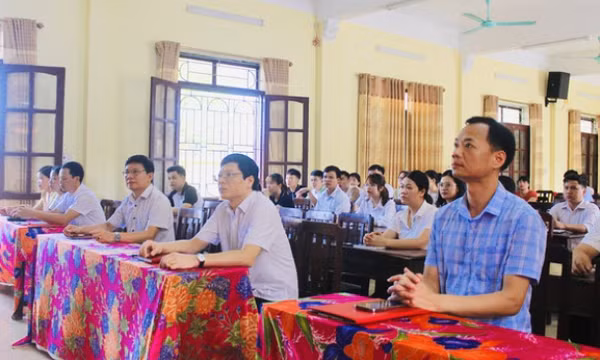 Hưởng phụ cấp đứng lớp cần điều kiện gì?