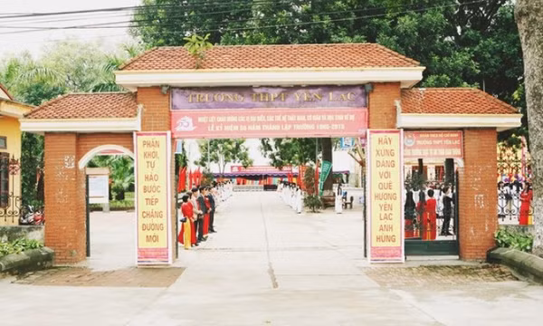 Một trường học ở Vĩnh Phúc trích phần trăm tiền thu đồng phục sai quy định