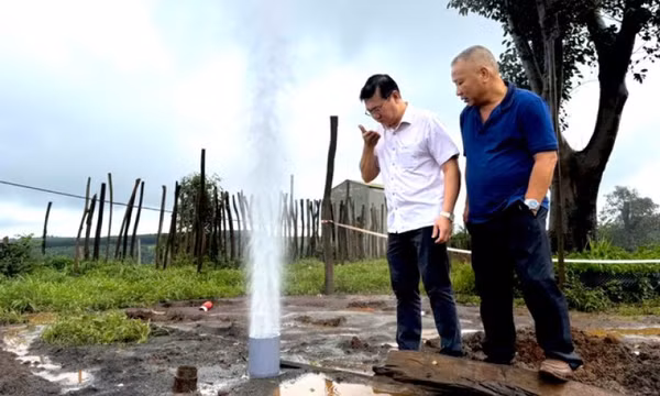 Nhận định ban đầu về hiện tượng giếng khoan tự phun ở Gia Lai