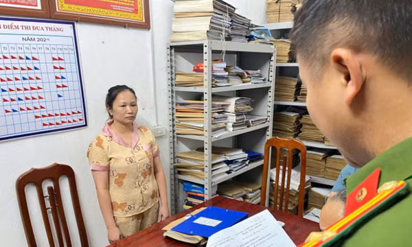 'Nổ' biết giải bùa ngải, lừa đảo chiếm đoạt 1,9 tỉ đồng