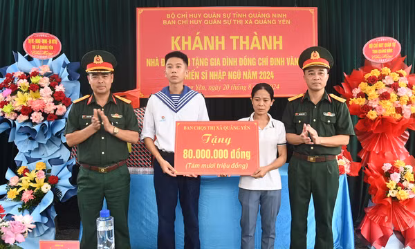 Ban CHQS TX Quảng Yên khánh thành Nhà đồng đội tặng gia đình chiến sĩ