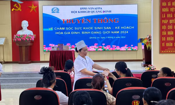 Hội KHHGĐ tỉnh: Đẩy mạnh chăm sóc SKSS-KHHGĐ cho người dân 