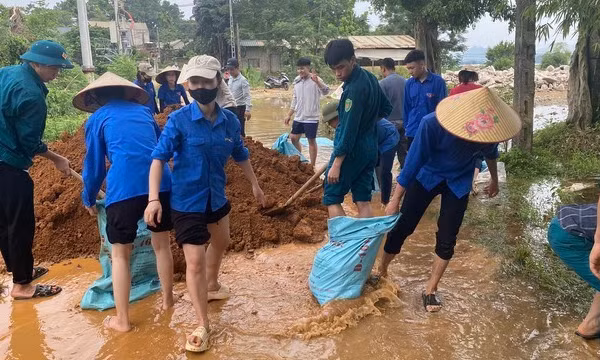 Thủ tướng yêu cầu triển khai biện pháp cấp bách ứng phó siêu bão Ragasa 