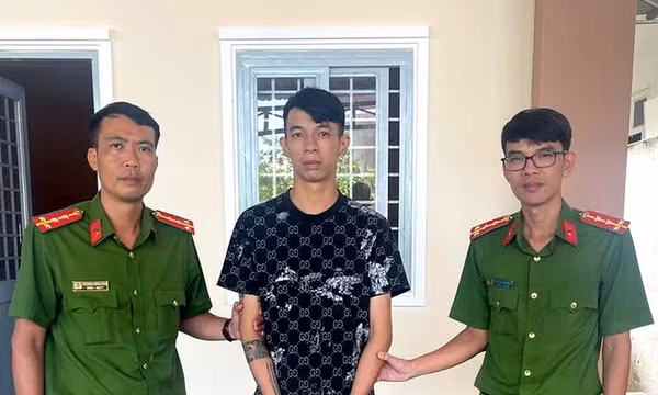 Bắt thanh niên đâm tài xế, cướp xe ôm tại Cần Thơ