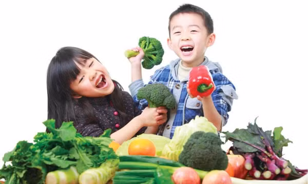 Trẻ dễ ốm khi đi nhà trẻ: Làm sao để tăng sức đề kháng đúng cách?