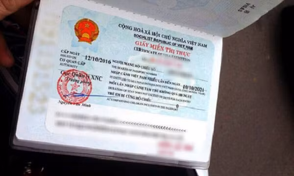 Giảm thời gian cấp Giấy miễn thị thực xuống còn 1 ngày