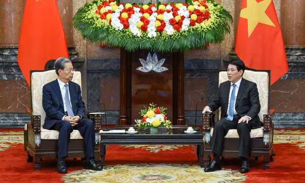 Chủ tịch nước Lương Cường tiếp Ủy viên trưởng Nhân đại toàn quốc Trung Quốc Triệu Lạc Tế