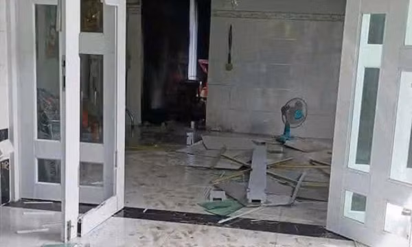 Chồng đâm vợ cũ rồi phóng hỏa để tự vẫn ở Vĩnh Long