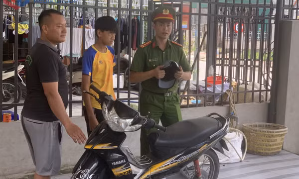 Xử lý nghiêm người điều khiển xe mô tô, xe máy điện vi phạm ATGT