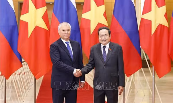 Chủ tịch Quốc hội Trần Thanh Mẫn hội đàm với Chủ tịch Duma Quốc gia Nga Vyacheslav Volodin