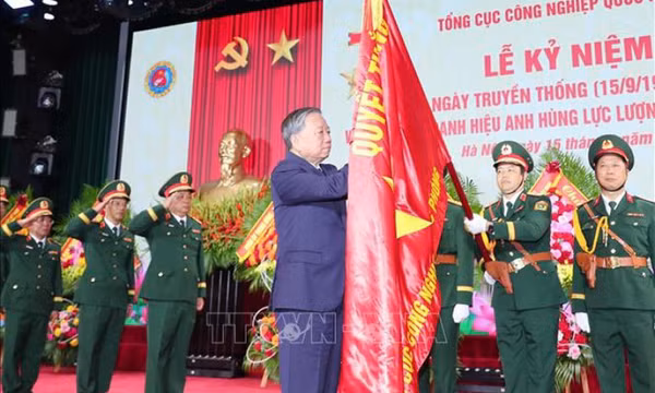 Tổng Bí thư Tô Lâm: Đẩy mạnh phát triển công nghiệp quốc phòng theo hướng chủ động, tự lực, tự cường, lưỡng dụng, hiện đại