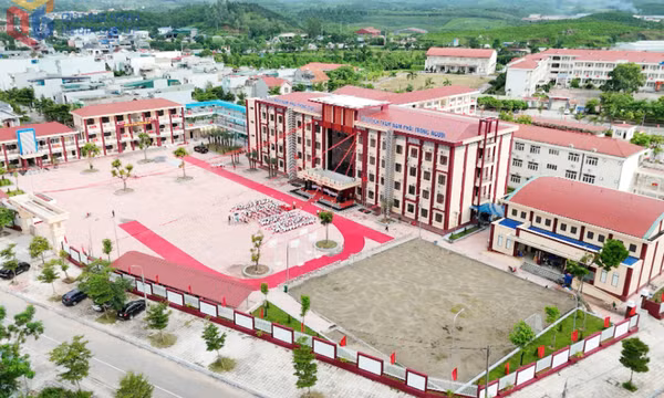 Tiếp sức cho giáo dục vùng khó