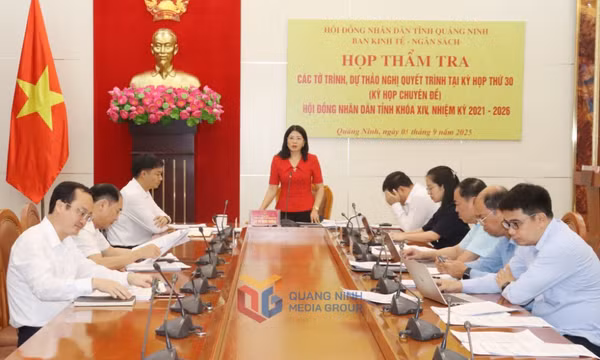 Ban Kinh tế - Ngân sách HĐND tỉnh họp thẩm tra các tờ trình, dự thảo nghị quyết 