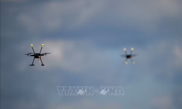 Ba Lan trang bị UAV tăng cường năng lực phòng không - EU ủng hộ Ba Lan đóng cửa biên giới với Belarus