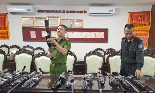 Triệt phá đường dây chế tạo, mua bán vũ khí 'khủng' giao dịch hàng chục tỉ đồng