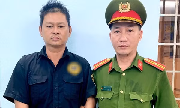 Tạm giữ người đàn ông say xỉn, vô cớ đánh người ở TP.HCM