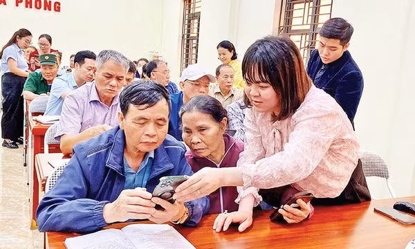 Thúc đẩy các giải pháp công nghệ phục vụ người dân, doanh nghiệp